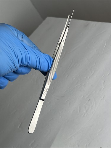 Miltex 182 forceps made in - 6-182,